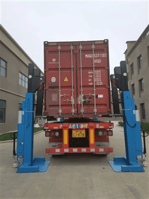 نظام رفع حاويات الشحن الجديد الخاص بشركة HCIC: إعادة تعريف الكفاءة في الخدمات اللوجستية