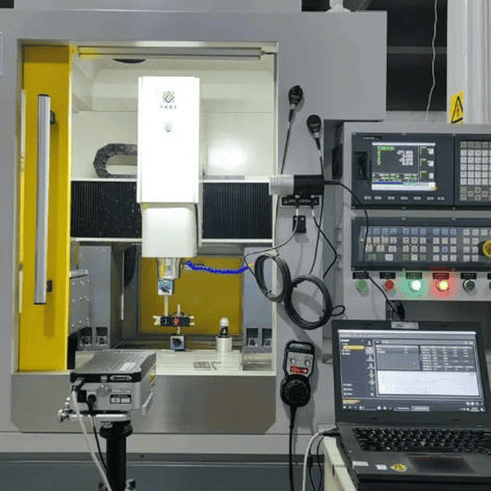 آلة مخرطة الخشب باستخدام الحاسب الآلي ذات 4 محاور